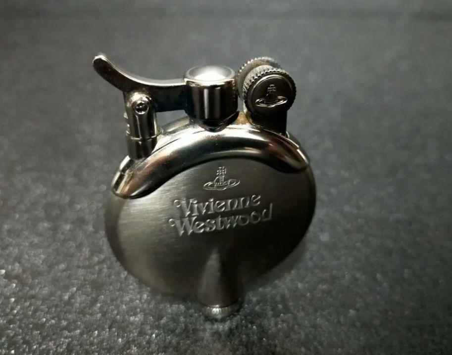 《美品》Vivienne Westwood/ オイルライター(着火確認済）
