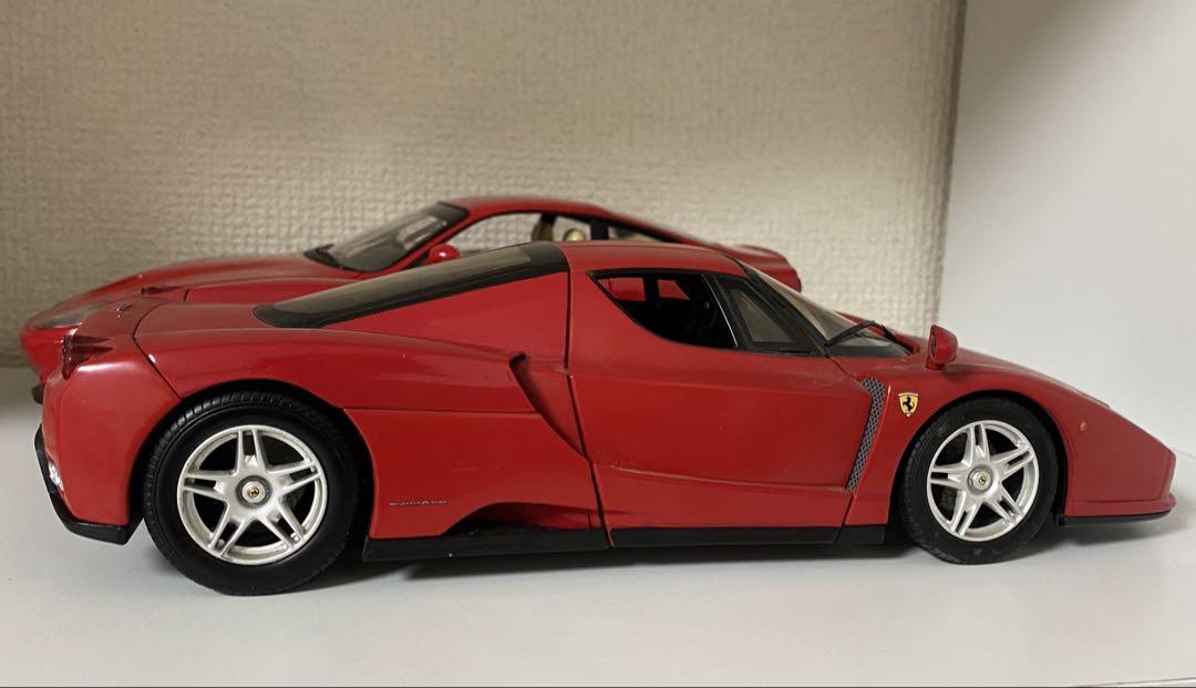 美品　1/18 ホットウィール　エンツォ　フェラーリ　ミニカー　絶版　最安値