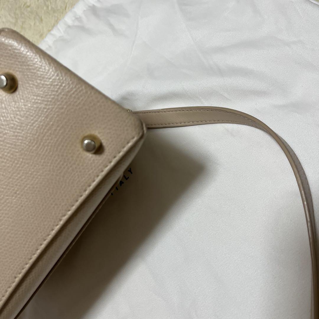FURLA ベージュ レザー 2WAY バッグ FURLA - フルラ 2way バッグ ベージュ ホワイト WB00889 美品