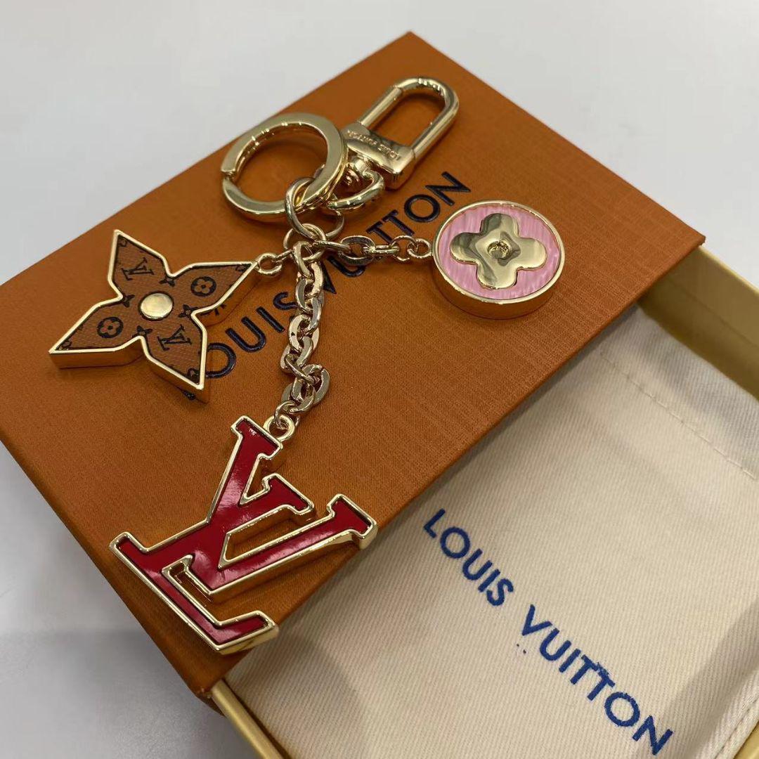 ルイヴィトン キーホルダー フラワー モノグラム レザー