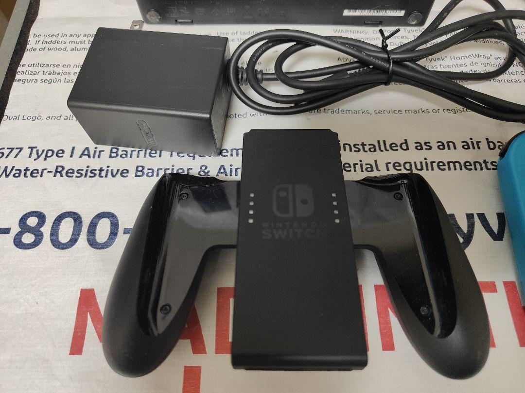 Nintendo Switch 本体　スプラ２ モンハンライズ付き　コントローラ