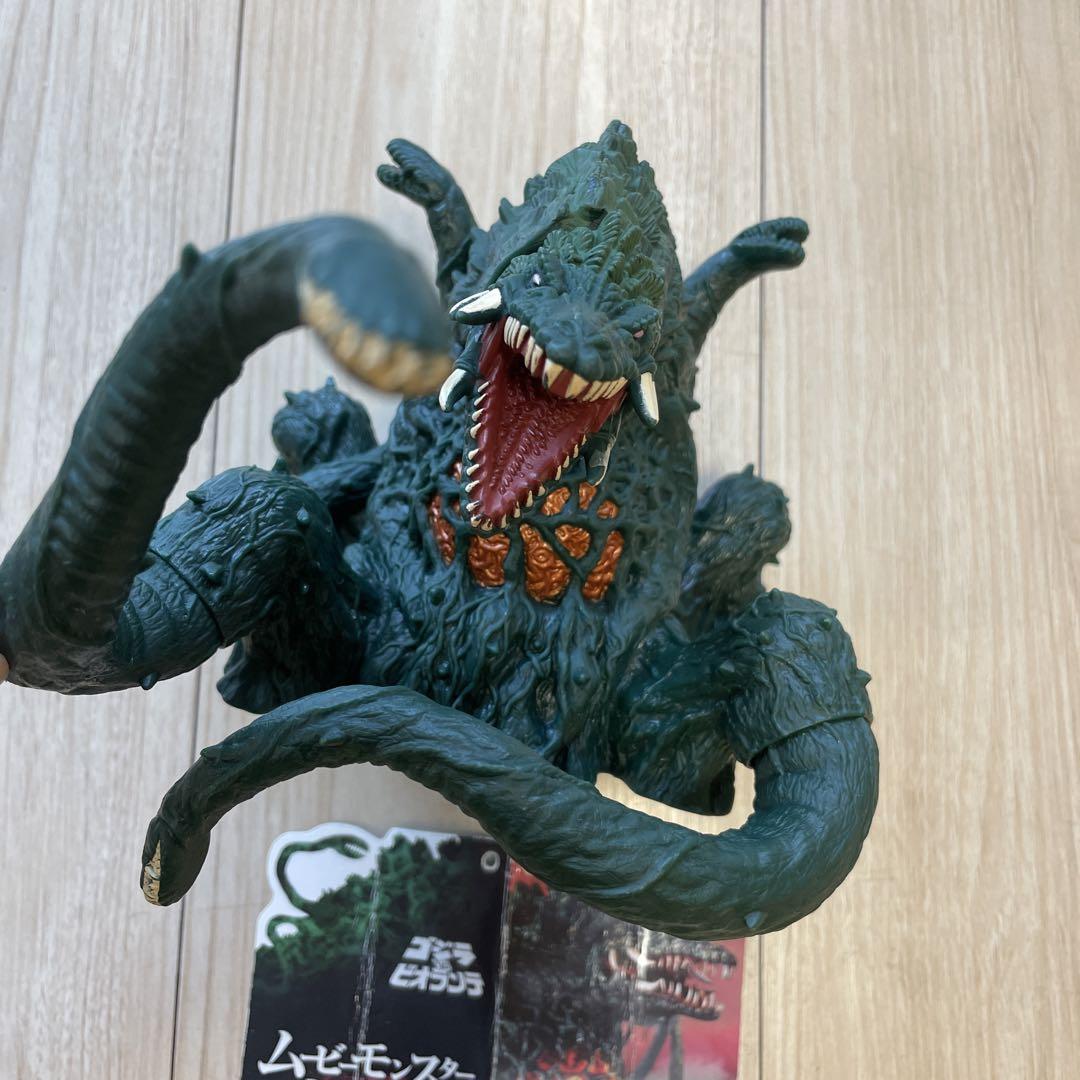 BANDAI ゴジラ ムービーモンスターシリーズ ビオランテ