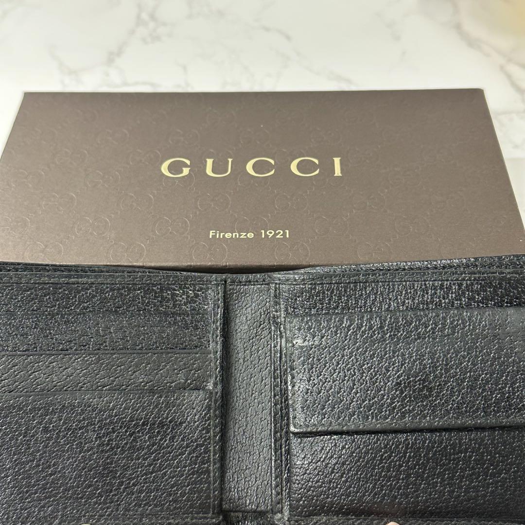 新品同様‼️ グッチ　GUCCI 財布　二つ折り　折り財布　シェリーライン