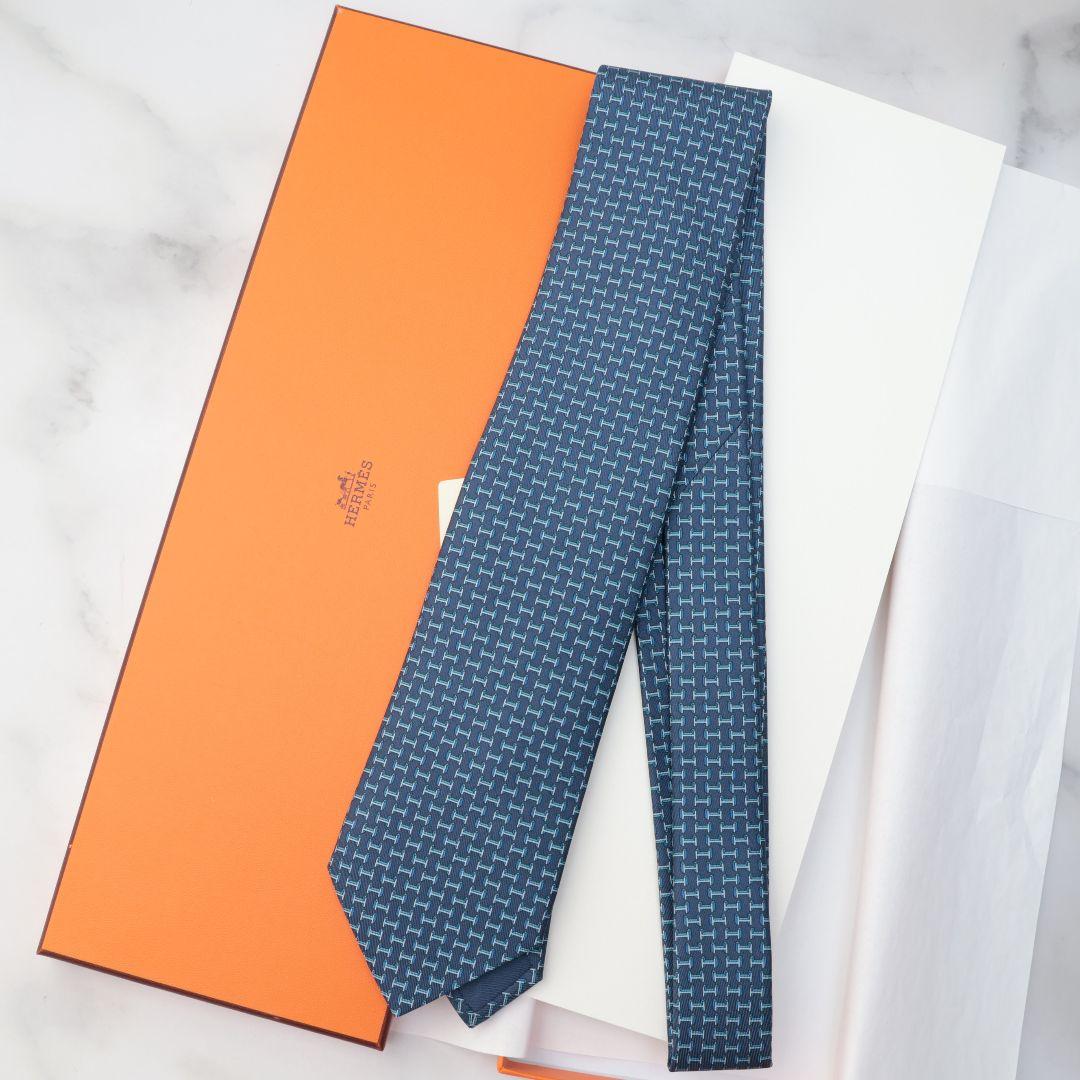 未使用 エルメス HERMES ネクタイ H柄 ネイビー - メルカリ 未使用 エルメス HERMES ネクタイ H柄 ネイビー - メルカリ