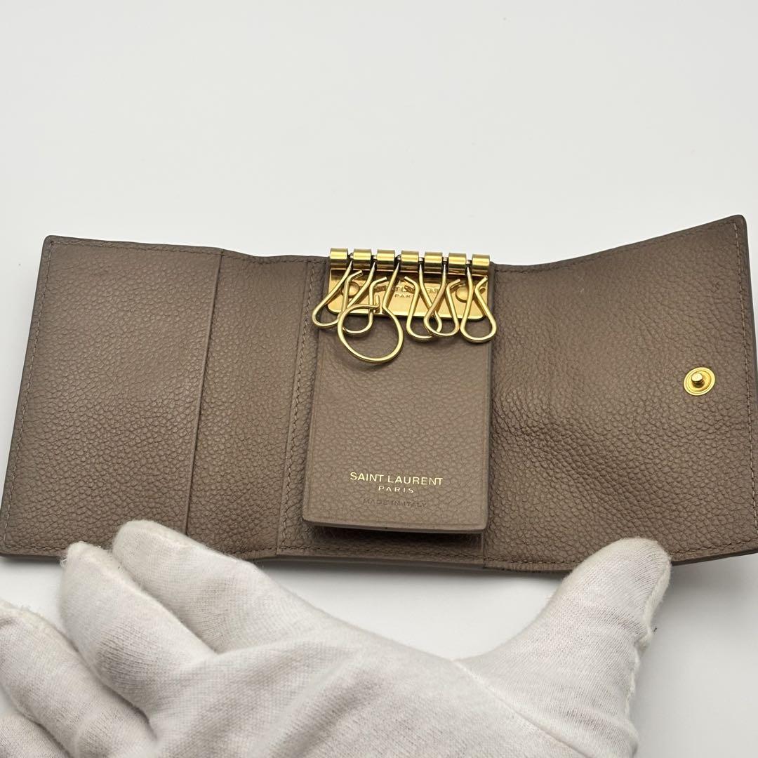 美品　サンローラン　6連キーケース　YLS 金具ロゴ　グレインレザー　ピンク YSL サンローラン レディース レザー 6連 キーケース ピンク