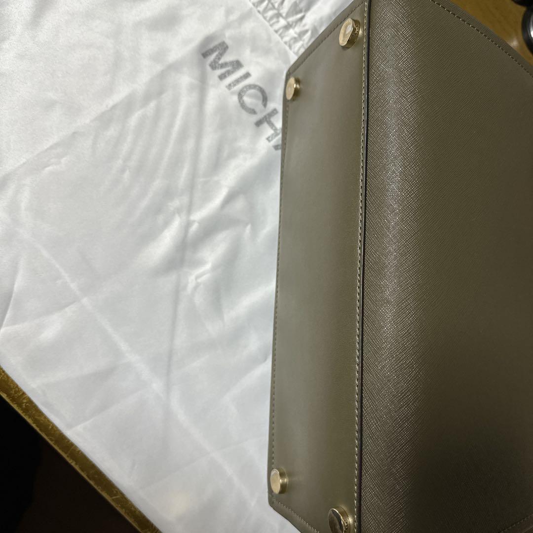 MICHAEL KORS オリーブグリーン ハンドバッグ