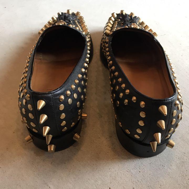 メルカリ Gucci グッチ ローファー スタッズ ミケーレ 靴 スタッズ ドレス ビジネス 40 000 中古や未使用のフリマ メルカリ Gucci グッチ ローファー スタッズ ミケーレ 靴 スタッズ ドレス ビジネス 40 000 中古や未使用のフリマ