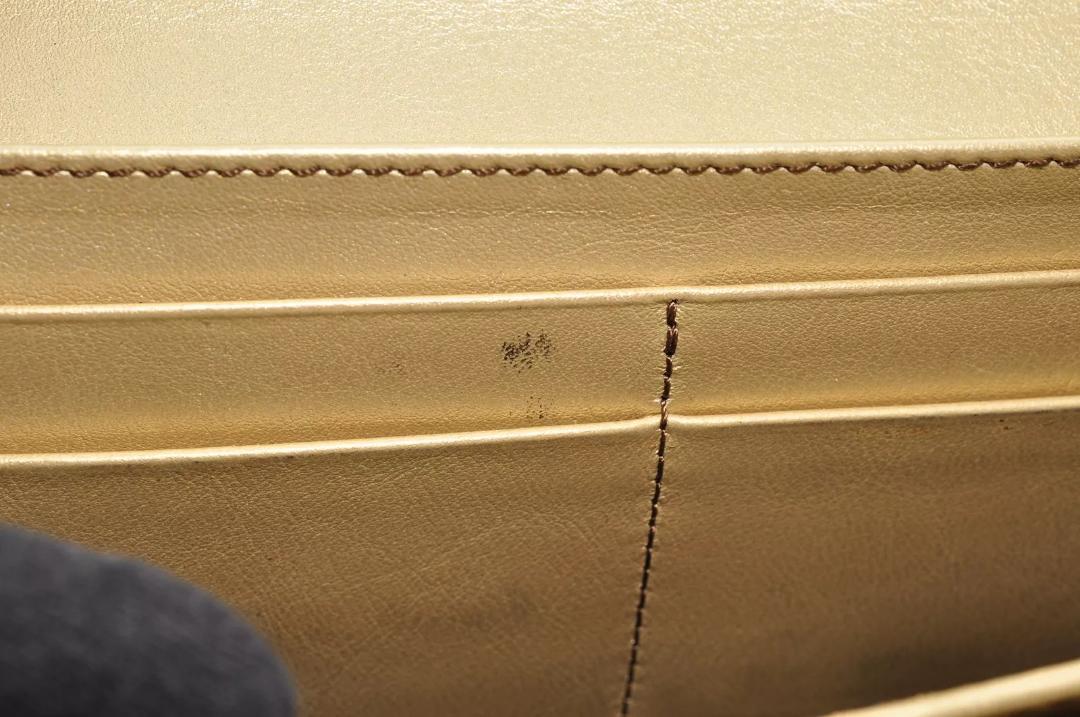 Burberry バーバリー チェック 長財布 レザー 革 ゴールド 金