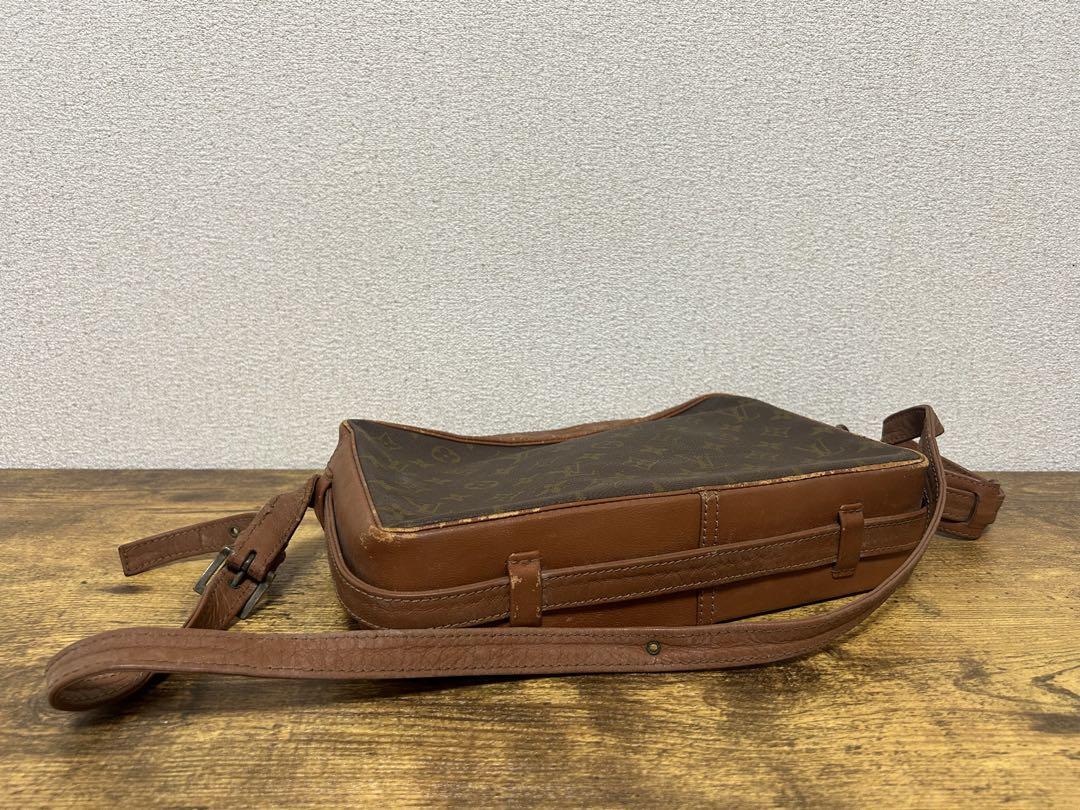 ショルダーバッグ