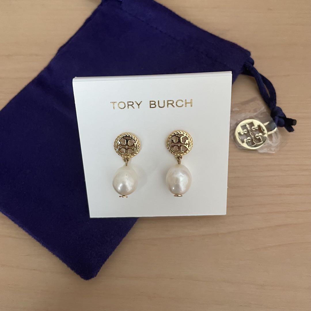 未使用.TORYBURCH/トリバーチ、フープピアス、パール.ゴールド TORY BURCH ゴールド パール ピアス - メルカリ