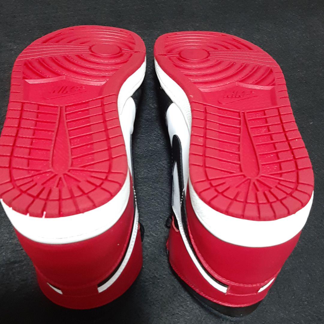ナイキ NIKE AIR JORDAN1ジョーダン1 つま黒 Black toe
