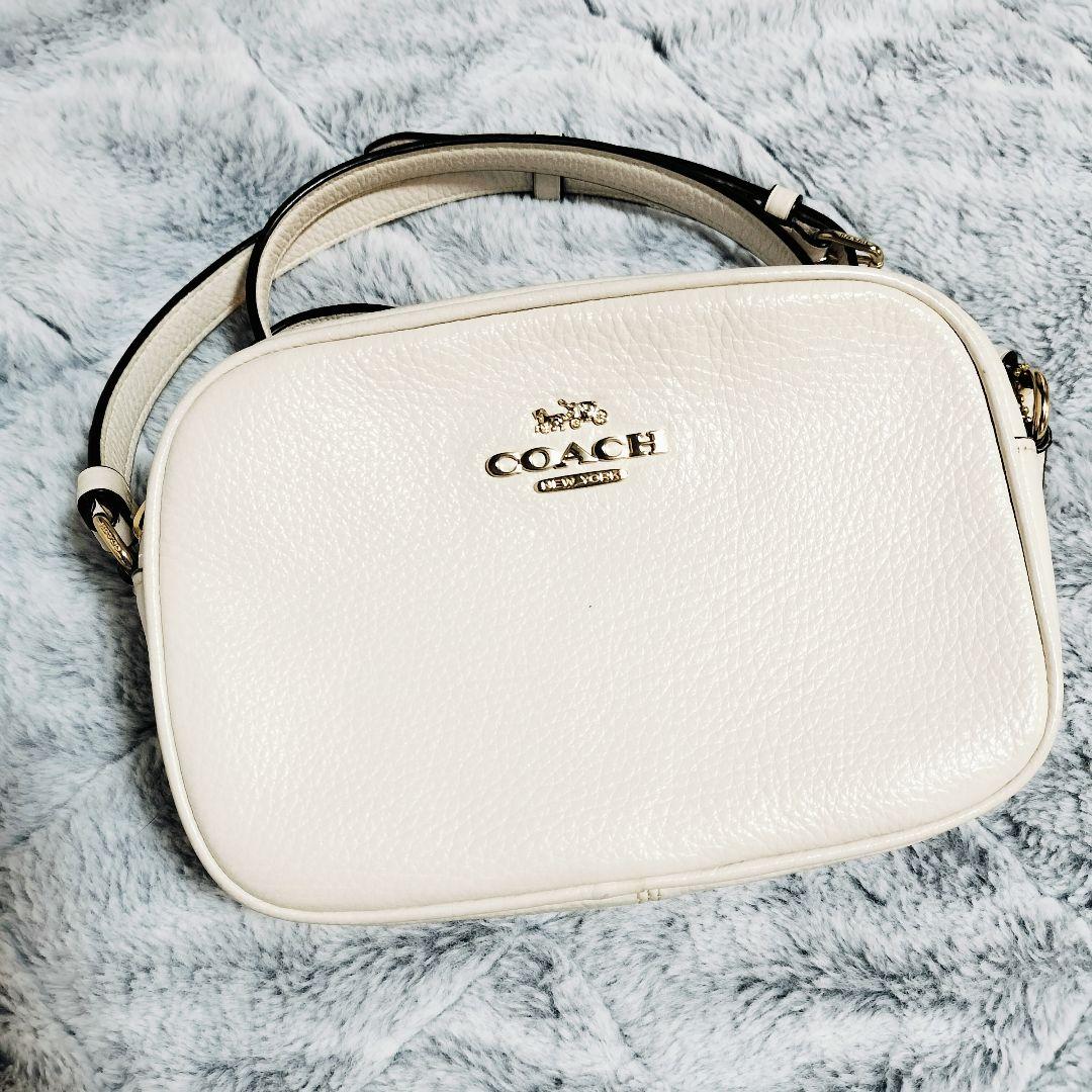 ☀ COACH