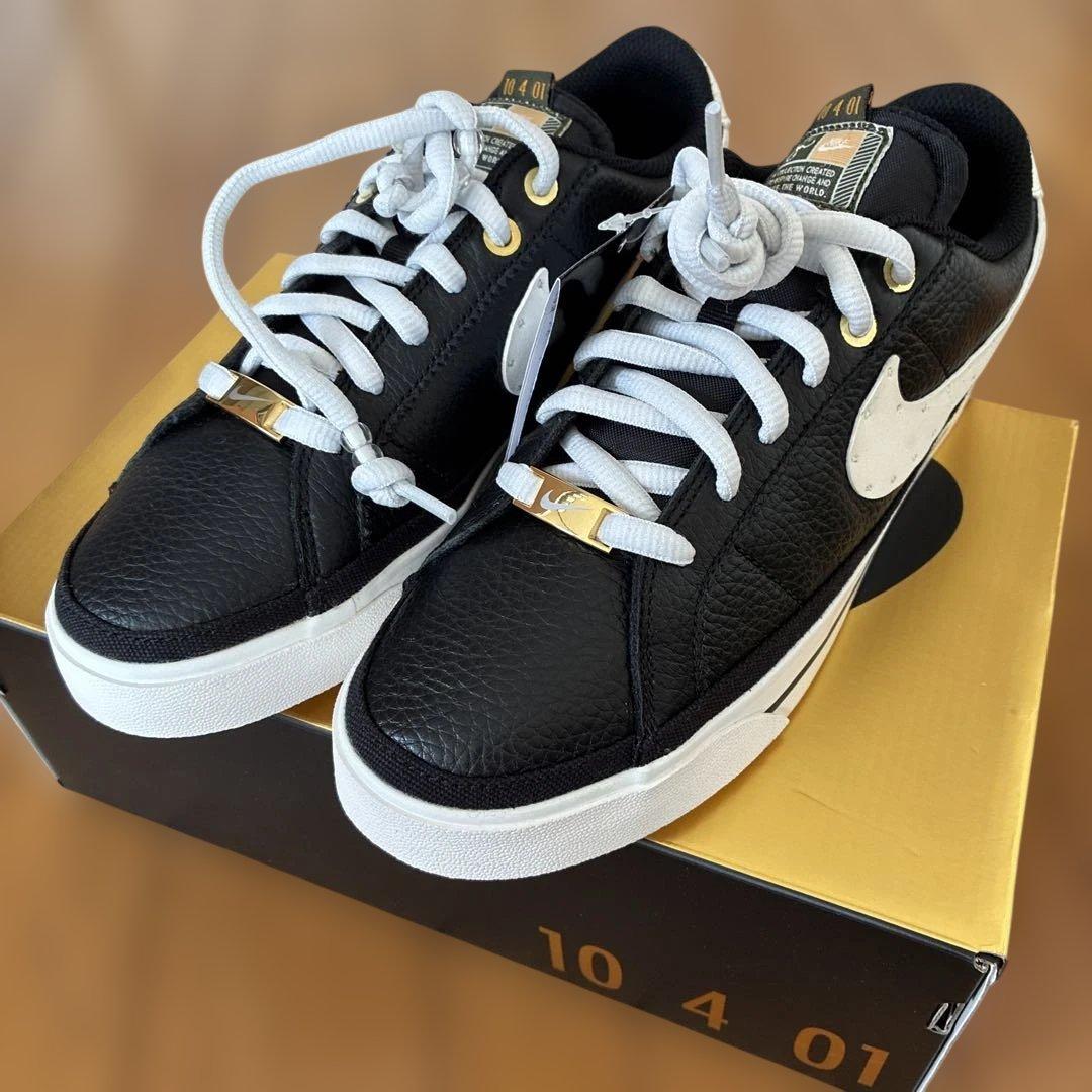 レア　正規品Nike WMNS コートレガシーSDC 黒25cm未使用タグ付