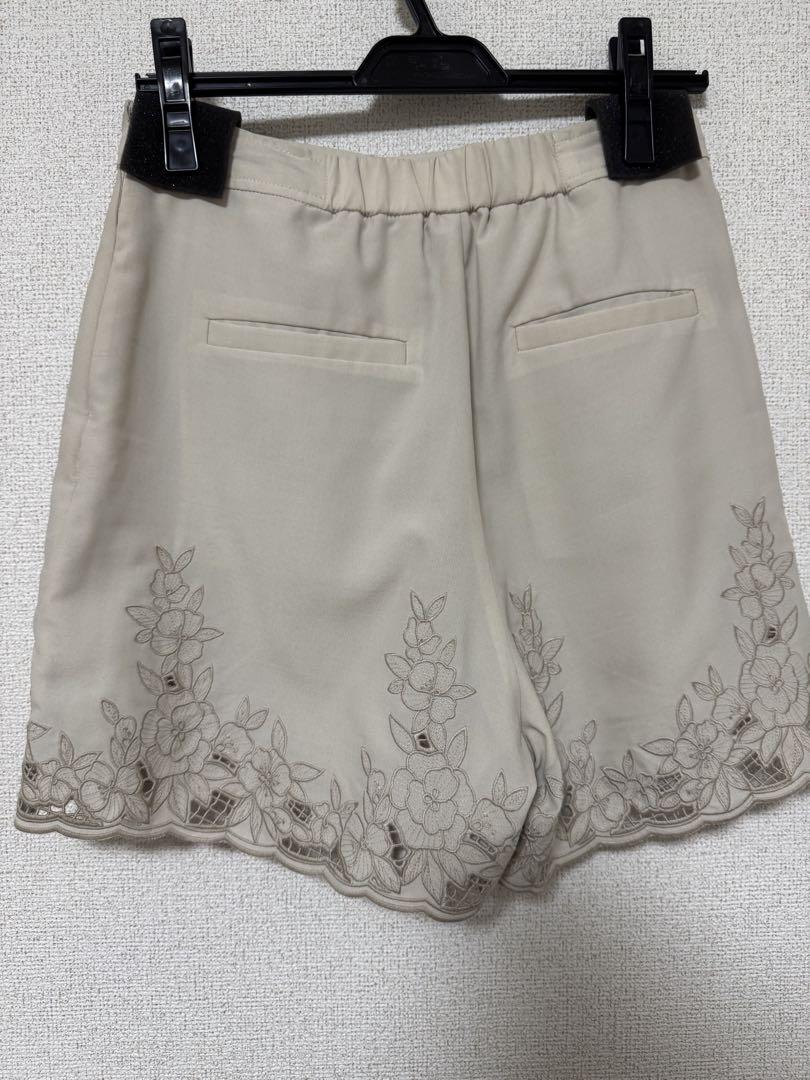パンツ AMERI MEDI LACE EMBROIDERY SHORT PANTS