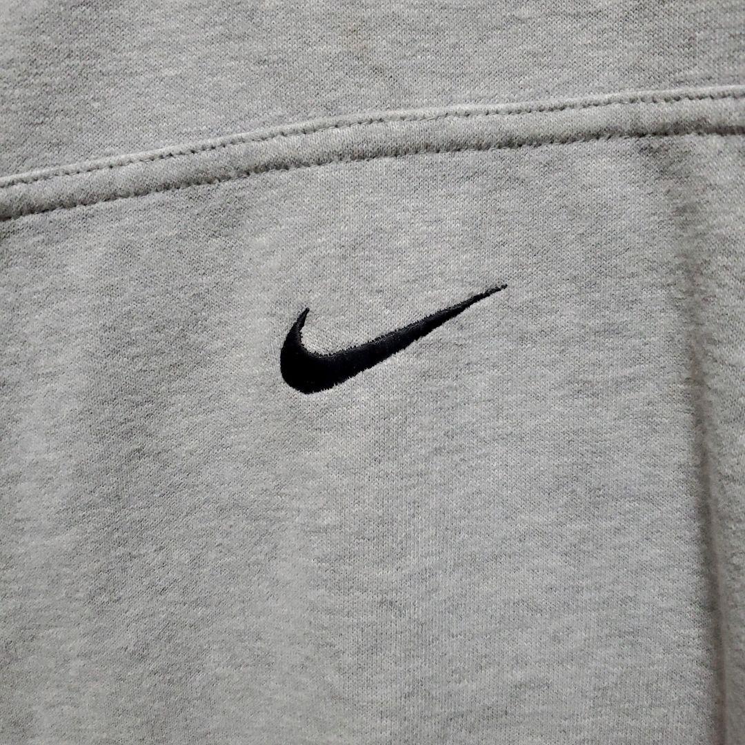 ナイキ】スウェットパーカー センターロゴ ワンポイント刺繍ロゴ L