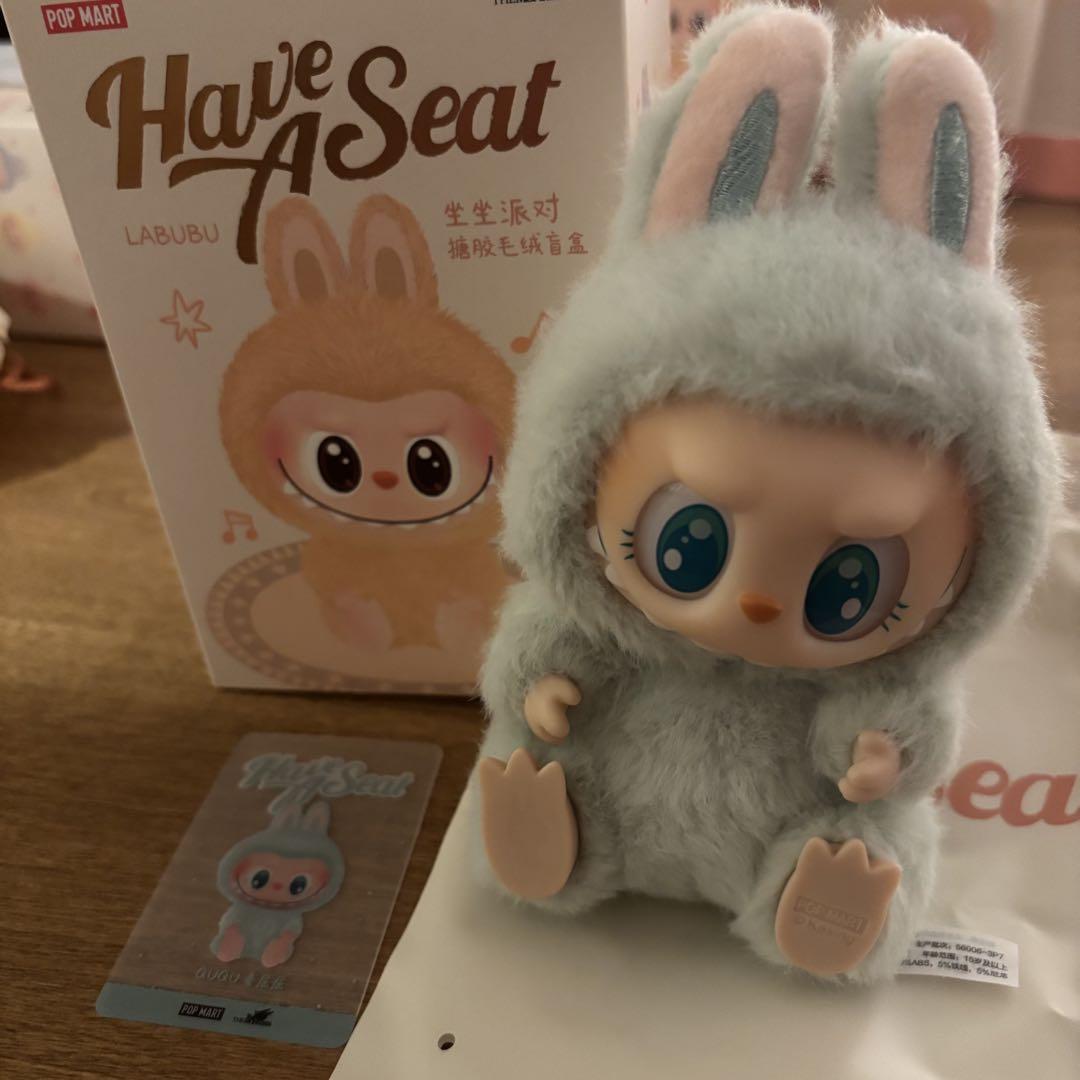 正規品 ポップマート　ラブブ　LABUBU HAVE A SEAT QUQU
