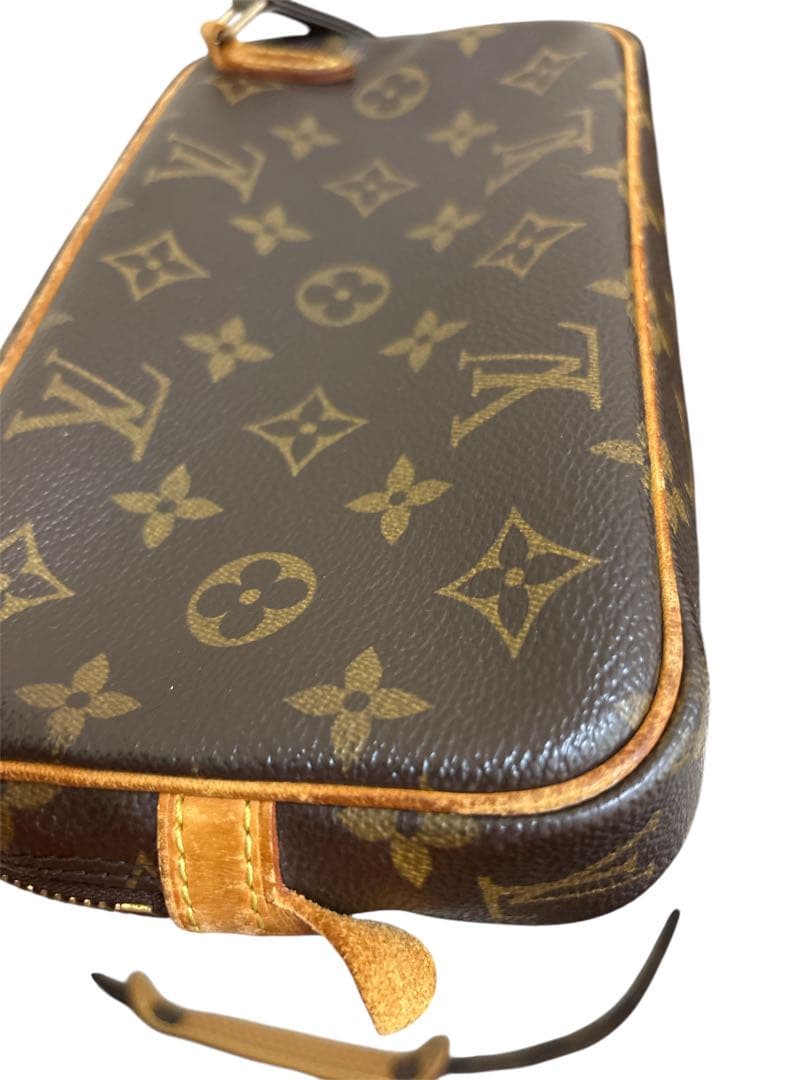 LOUIS VUITTON ルイ ヴィトン ポシェット マルリー バンドリエール LOUIS VUITTON ルイ ヴィトン ポシェット マルリー バンドリエール