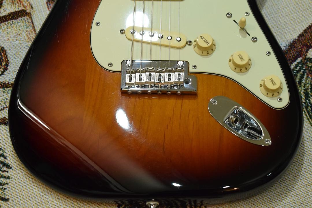 ギター Fender American Professional ST 2017 3CS