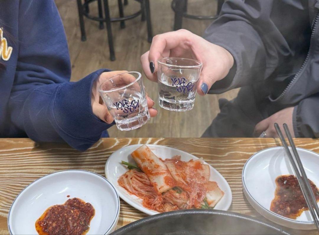 YOASOBI 韓国 超現実焼酎グラス新品 匿名即日発送 YOASOBI オリジナル焼酎グラス 韓国限定品 新品未開封 即日発送