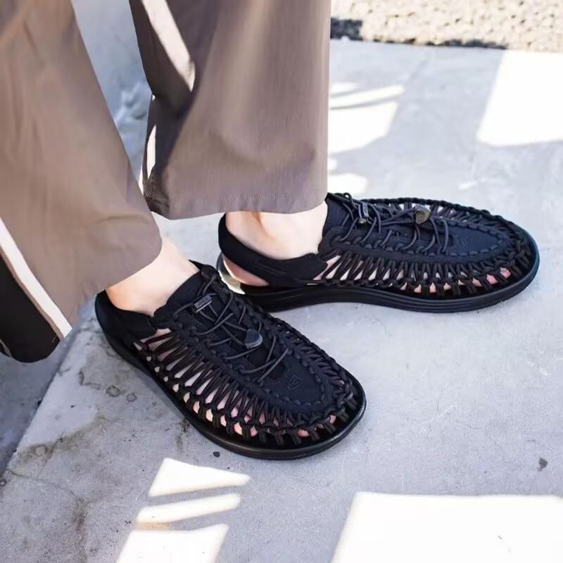 KEEN スポーツサンダル ブラック24cm