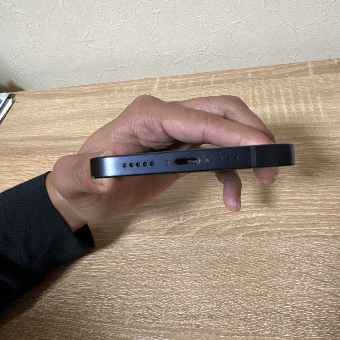 Apple iPhone 12 ブラック デュアルカメラ Apple iPhone 12 ブラック デュアルカメラ
