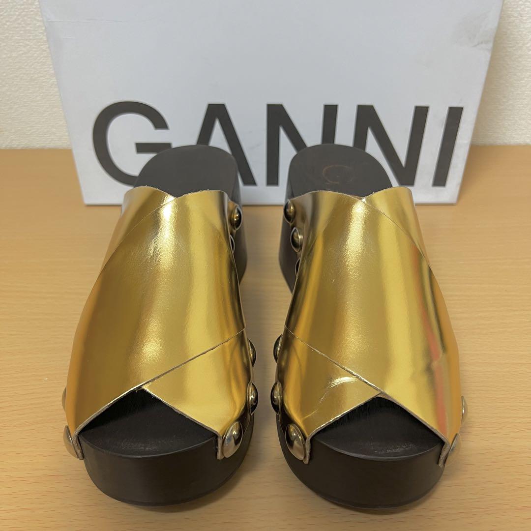 新品未使用✨ガニー GANNI ウッドソール サンダル ミュール スタッズ 36 新品未使用✨ガニー GANNI ウッドソール サンダル ミュール