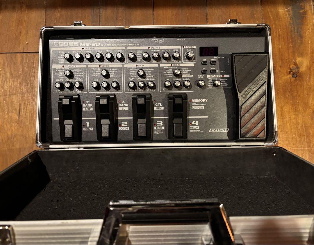 BOSS ME-80 マルチエフェクター美品エフェクターケース付属