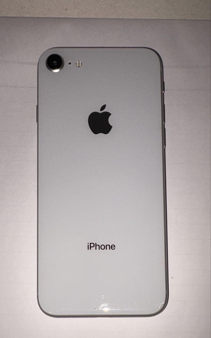 Apple iPhone 8 シルバー 本体　64GB SIMロック解除済み