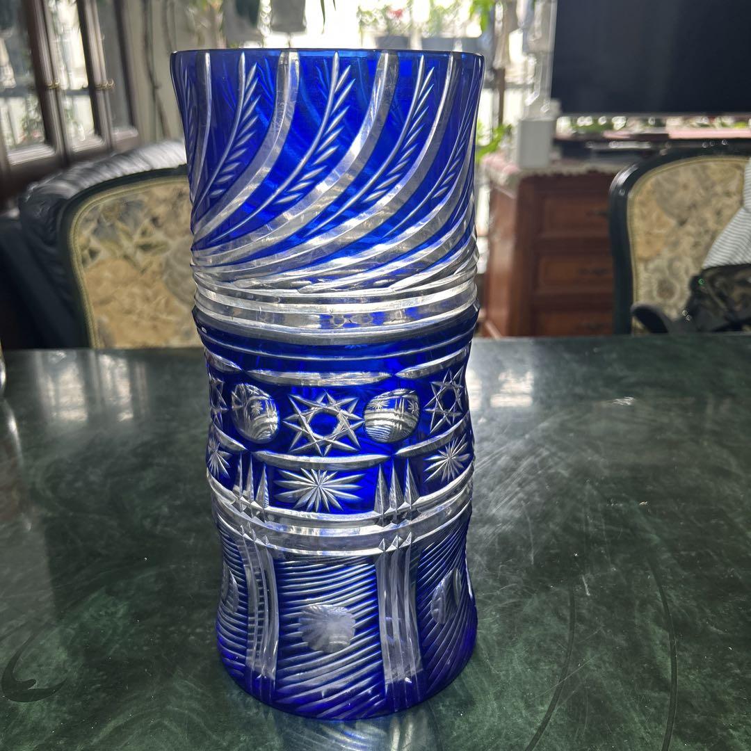 青色カットガラス　花器　14xH30