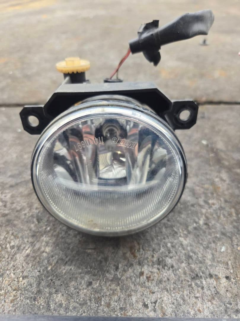 LA600S ダイハツ タント フォグランプ LA600S ダイハツ タント フォグランプ