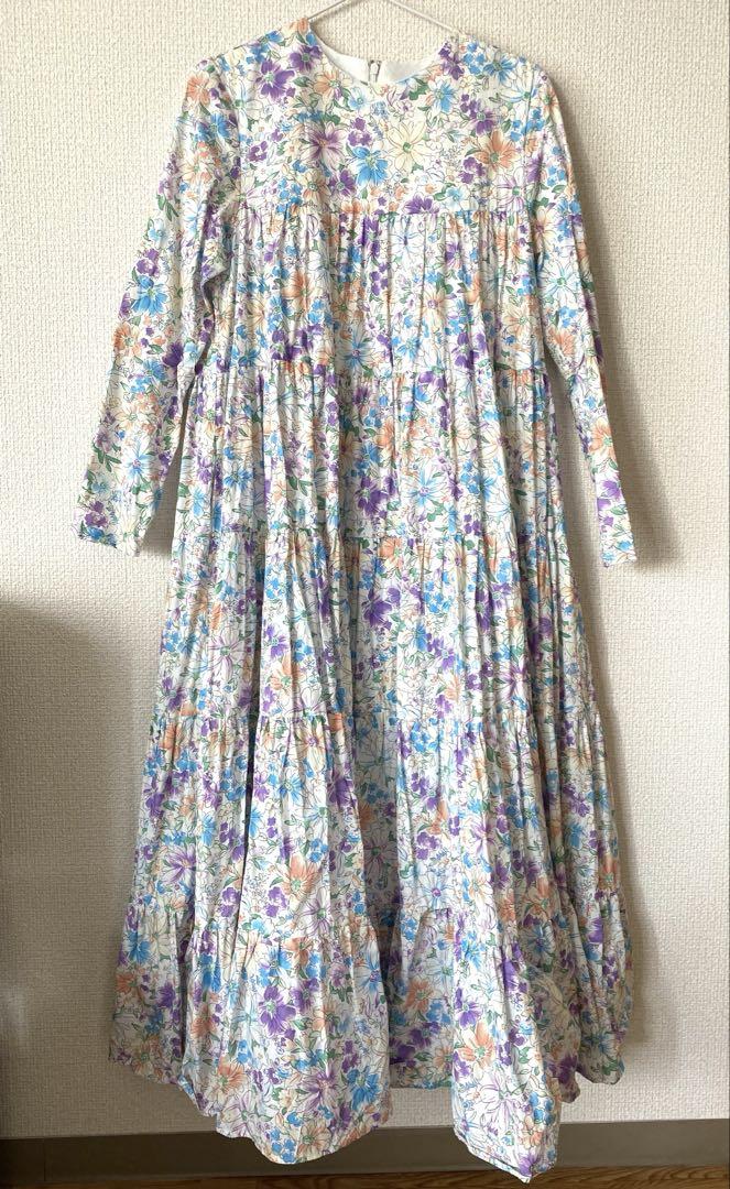 〖美品〗OBLI フラワーティアードワンピース/ホワイト