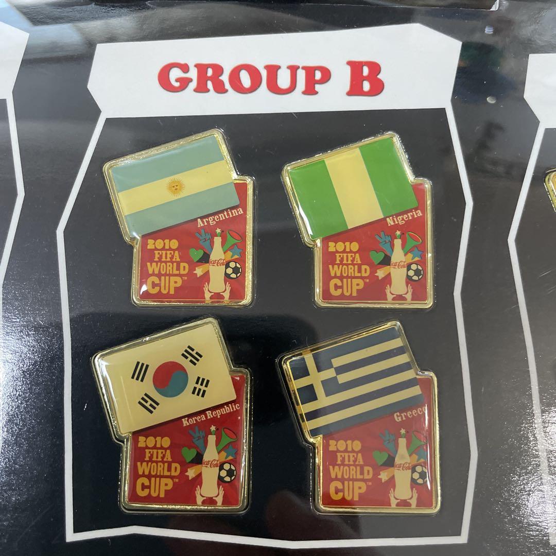 人気アイテムランキング(新品)  2010FIFA ワールドカップ出場国ピンズコレクション コカコーラ 記念グッズ