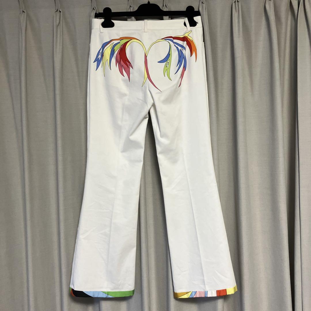 高い素材 PUCCI エミリオプッチ白コットンカラフル花柄プリントパンツ38 パンツ