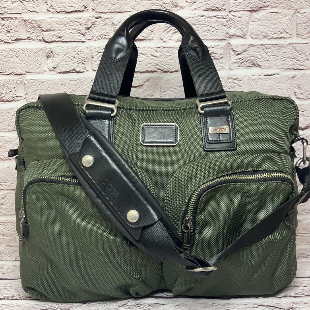 美品 TUMI ALPHA エバレット エッセンシャル・トート 2way カーキ 美品 TUMI アルファ ブラボー エッセンシャル 2way ビジネス