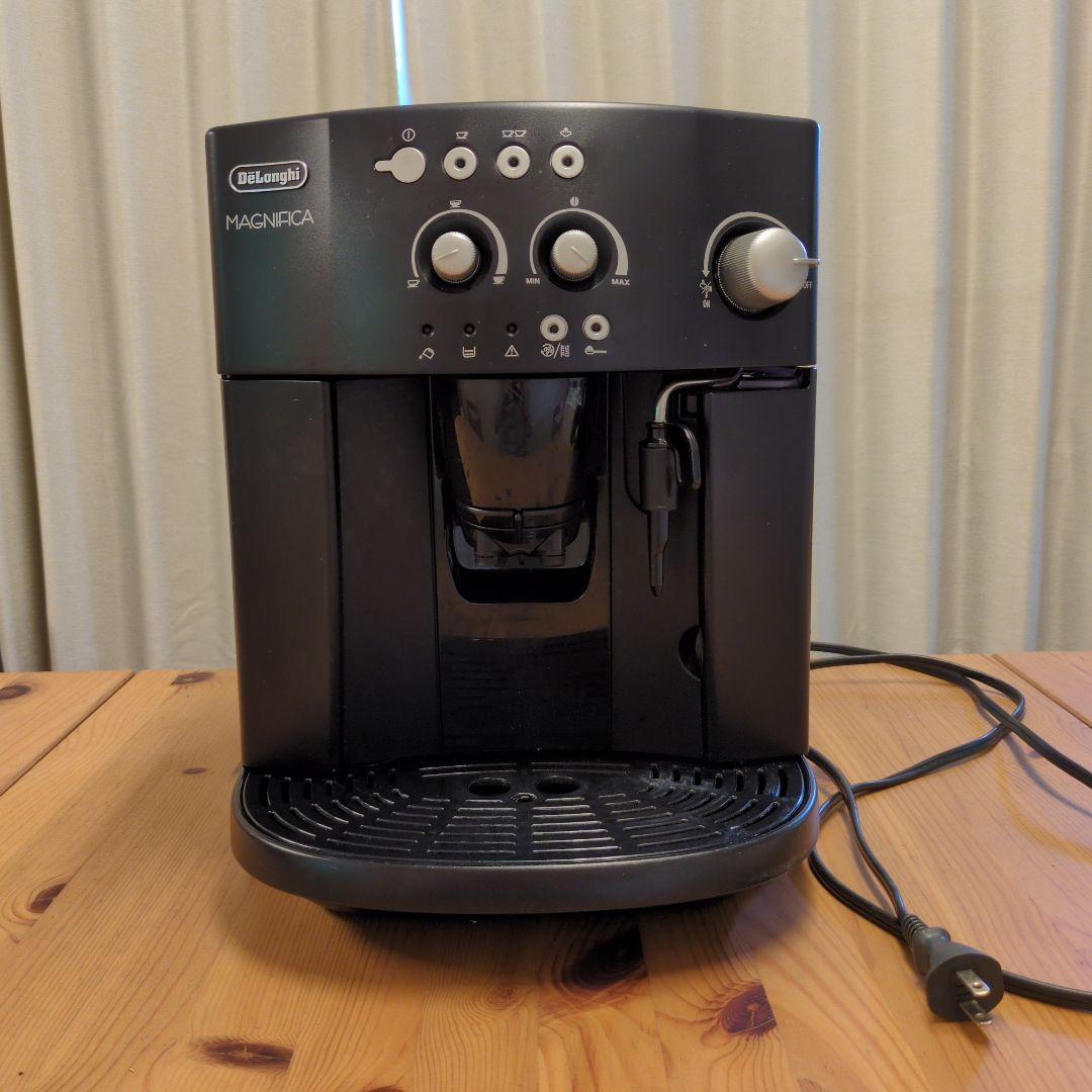 【ジャンク品】デロンギ 全自動コーヒーマシン マグニフィカ ESAM1000SJコーヒーメーカー・エスプレッソマシン