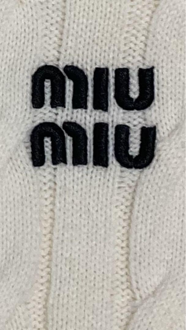 新品　美品　miu miu 風ケーブル編み　ニットセーター　オフホワイト　38