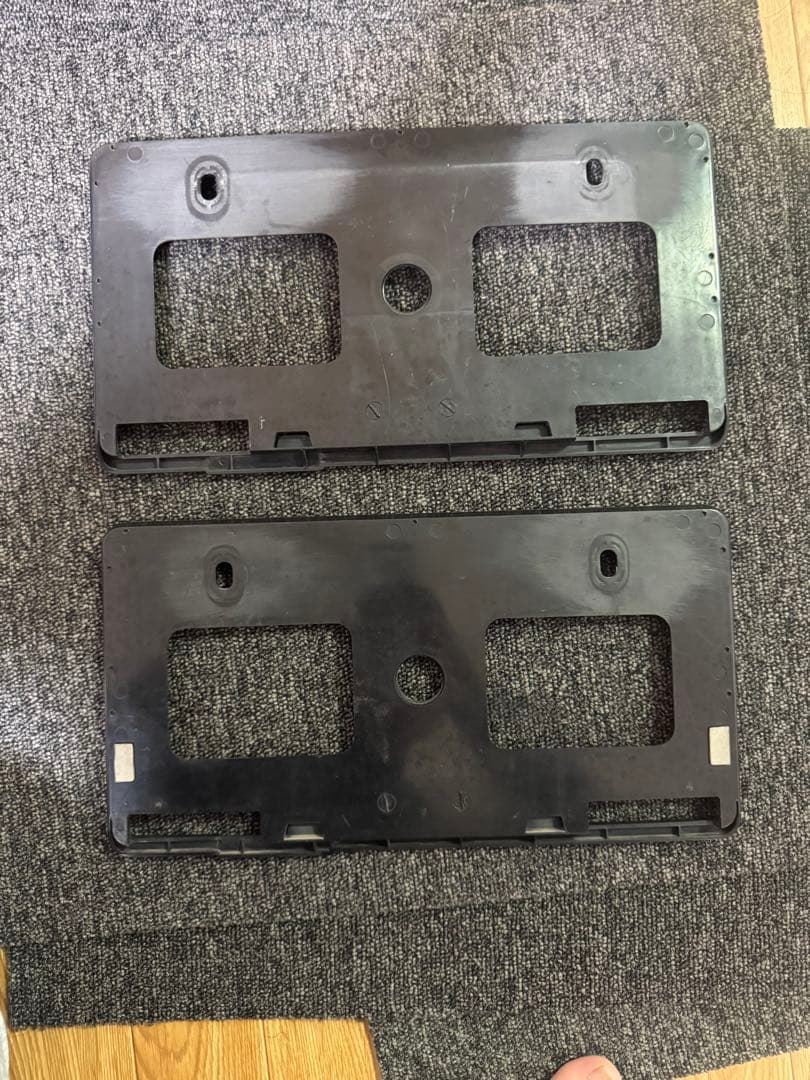 ナンバーフレーム