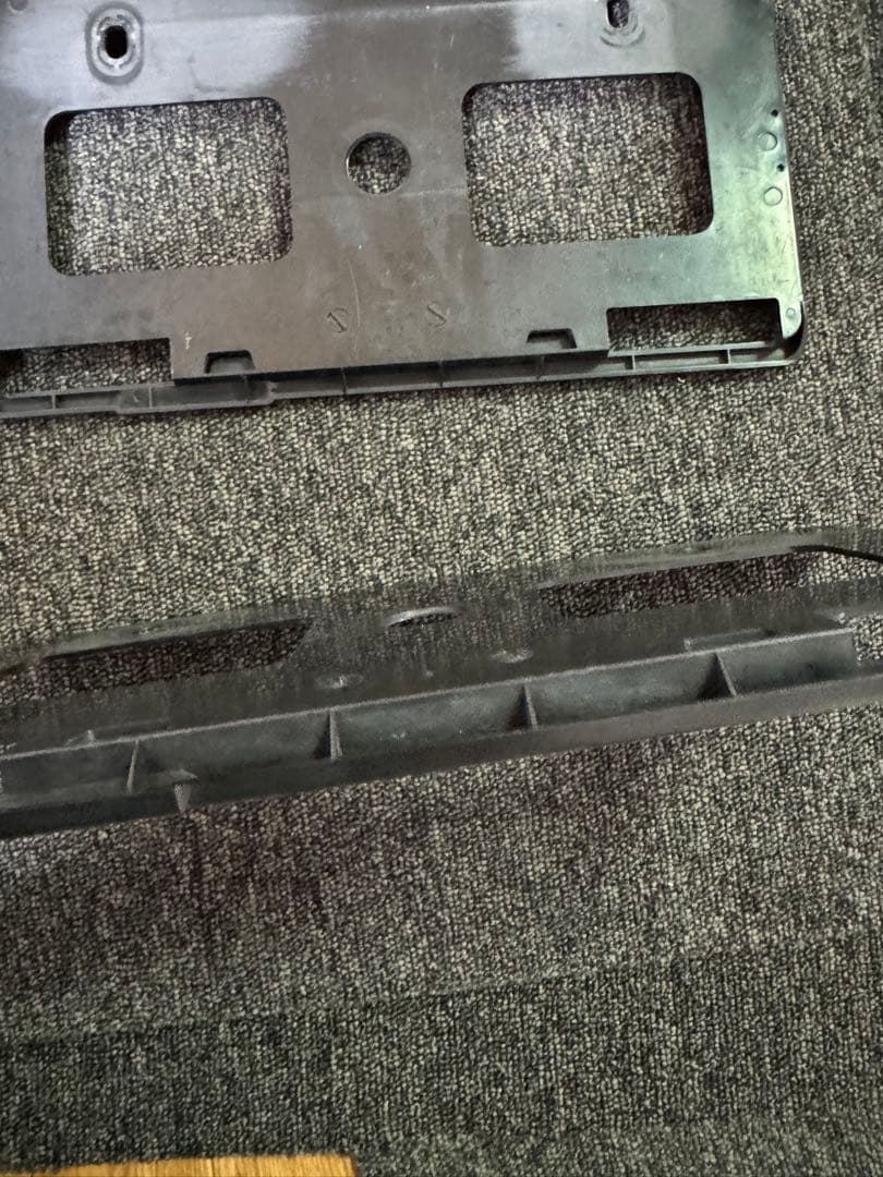 ナンバーフレーム