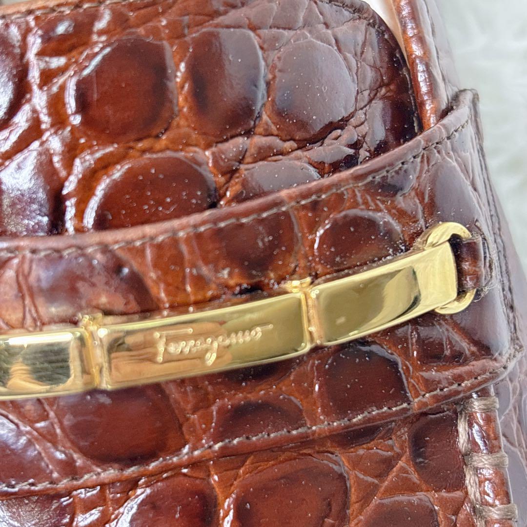 Ferragamo ブラウンローファー　クロコ型押し