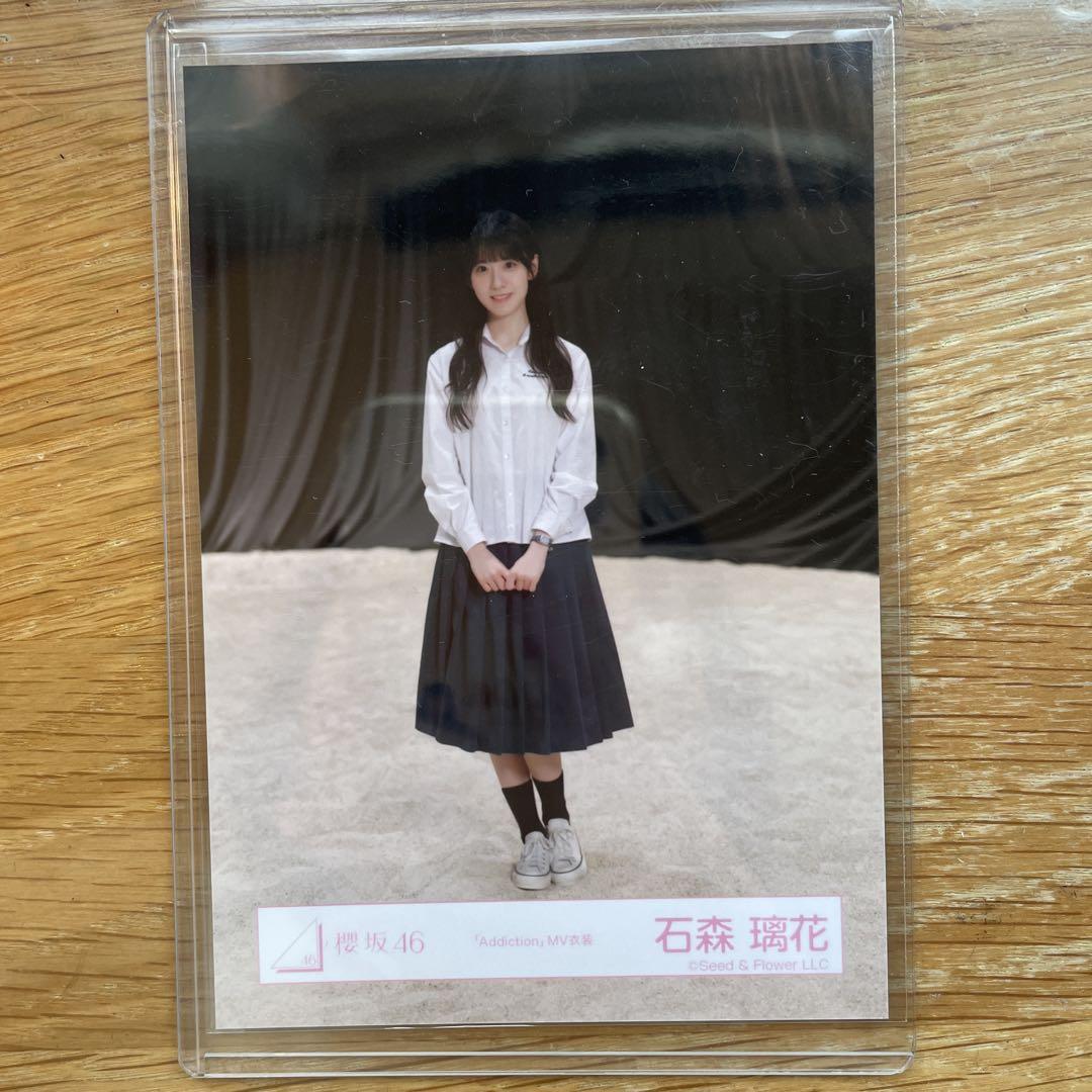 石森 璃花 三期生ブックレット衣装 ヒキ 直筆 石森 璃花 三期生ブックレット衣装 ヒキ 直筆