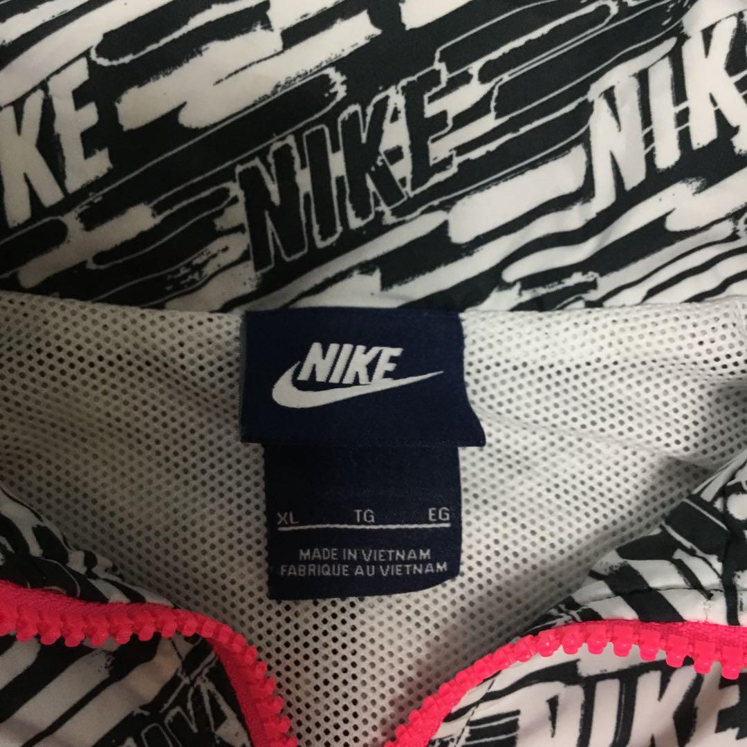 美品！Nike レディース ジャケット フルジップ