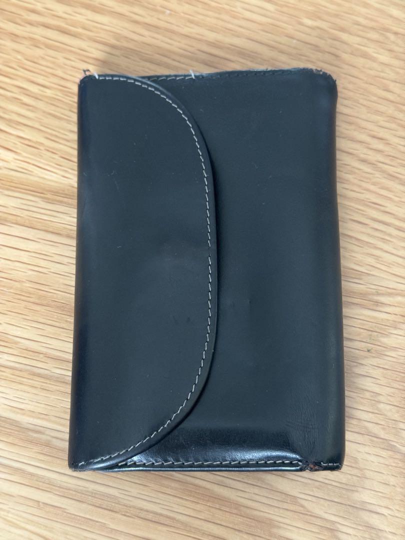 黒レザー三つ折り財布