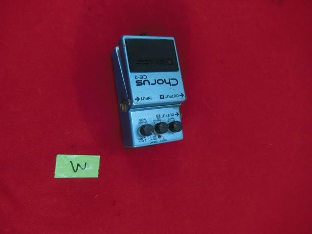 3：BOSS　Chorus CE-3 ギターエフェクター　ジャンク