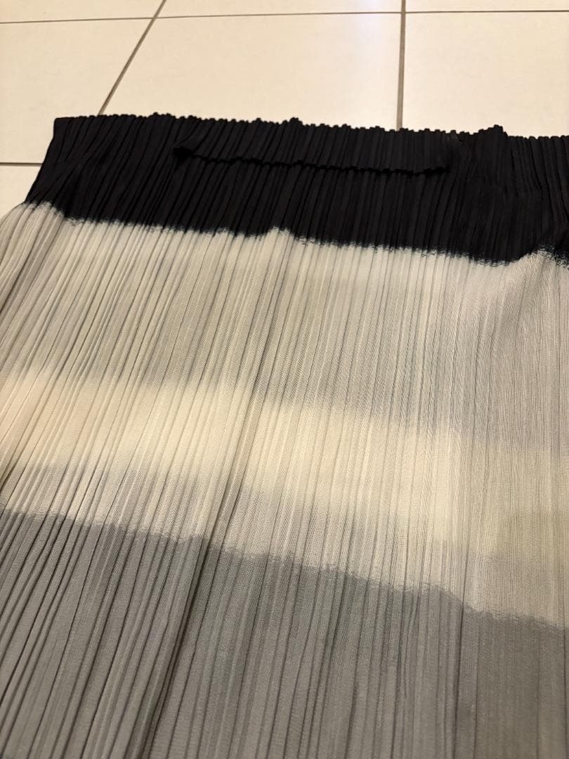 プリーツプリーズ トップス サイズ4 PP63-JK792 プリーツプリーズ トップス サイズ4 PP63-JK792