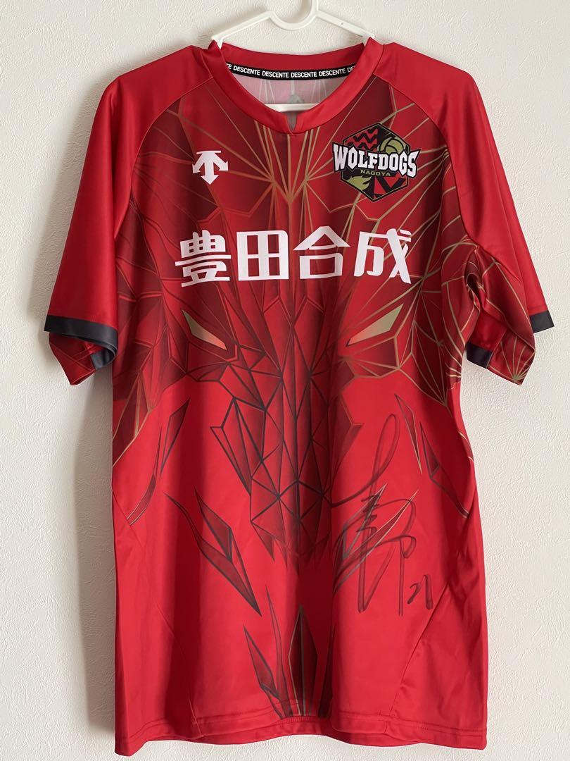 正規品販売！ ウルフドッグス名古屋レプリカユニホーム全員サイン入 スポーツ選手