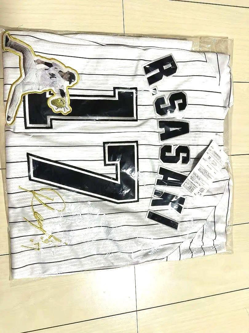 新品未開封! 佐々木朗希 初勝利記念ユニフォーム Lサイズ 画像1