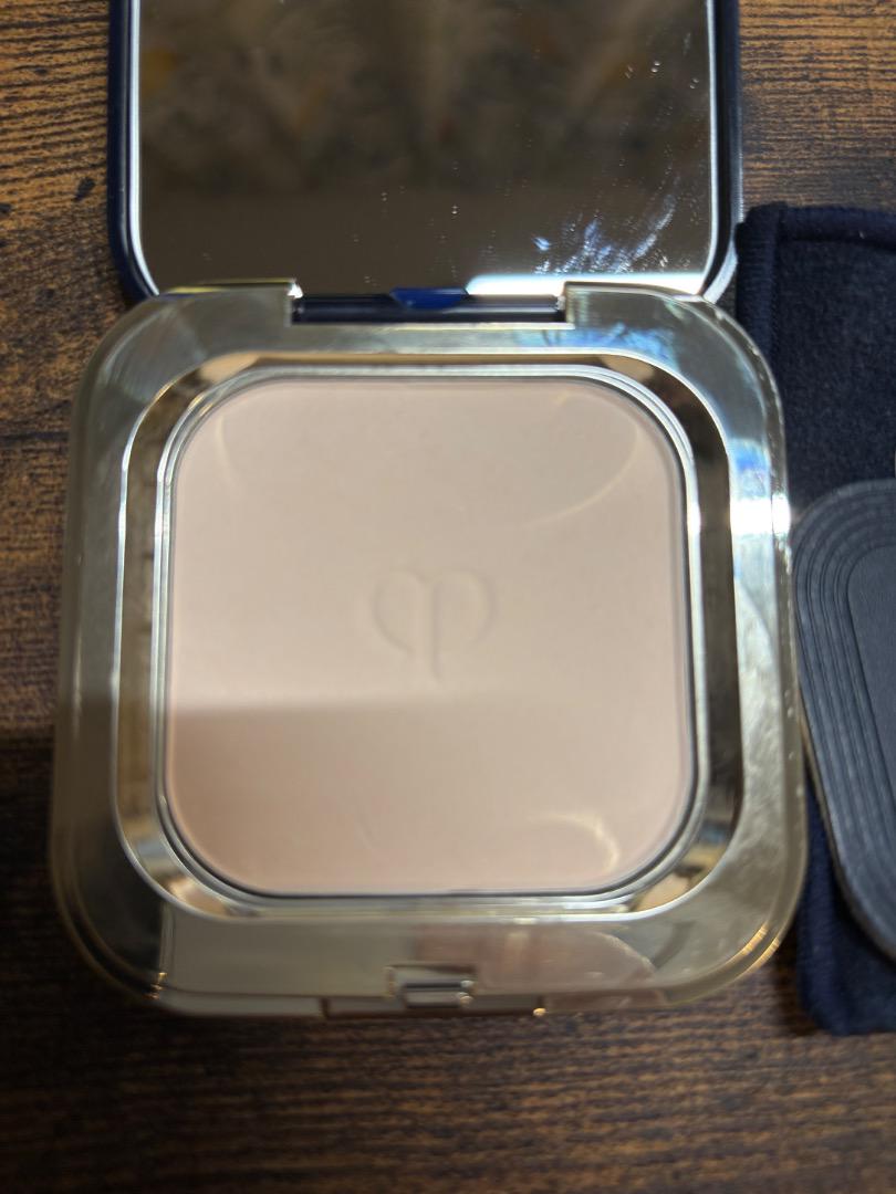 【未使用に近い】cpb エサンシエル　フェースパウダー