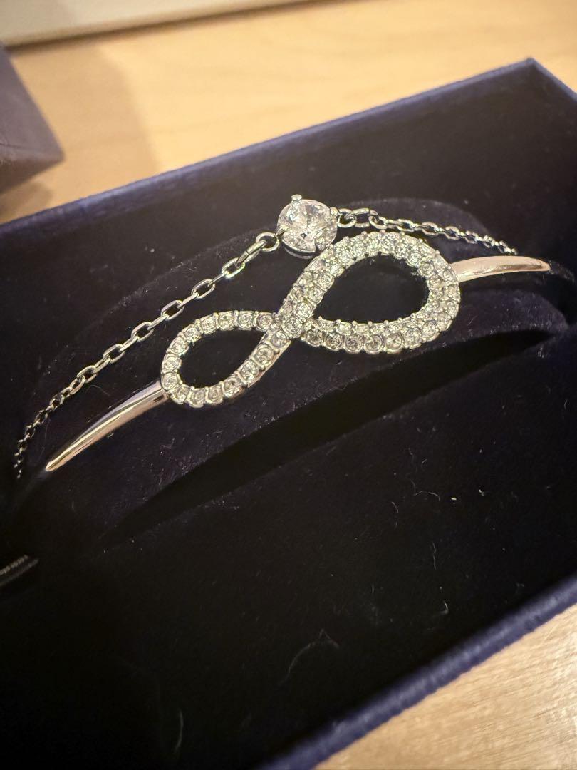 専用商品　Swarovski バングル