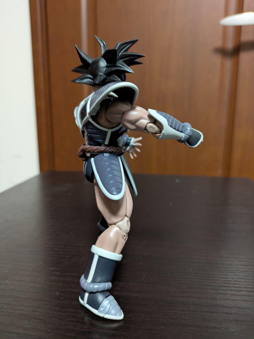 【送料込み・即日発送】S.H.Figuarts ドラゴンボールZ ターレス