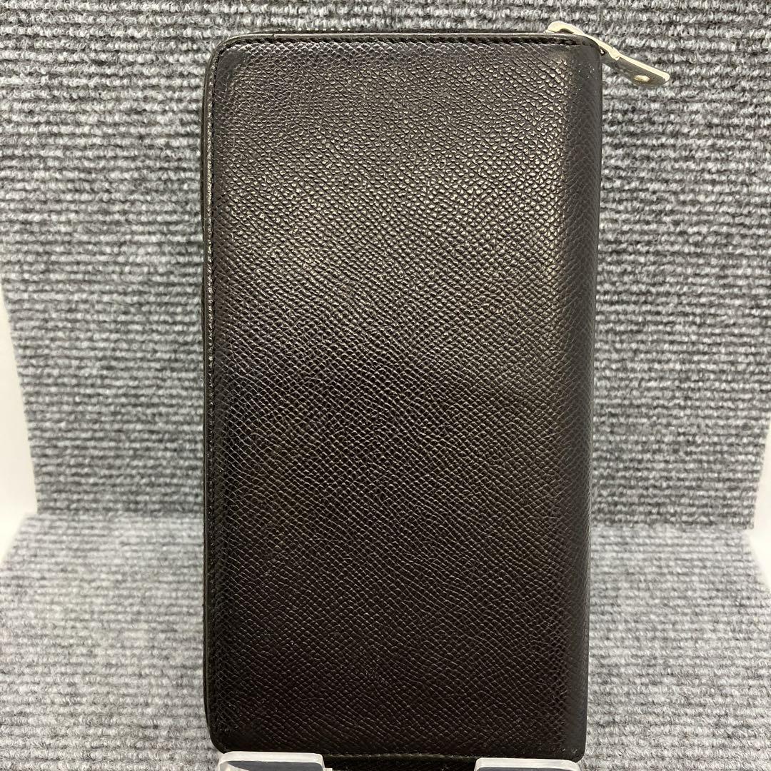 DOLCE＆GABBANA　長財布　ラウンドファスナー　ロゴプレート　140